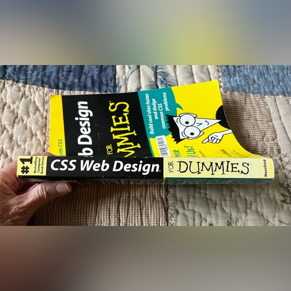 Web Design for Dummies Softcover Book Used once Like New. - Picture 6 of 7